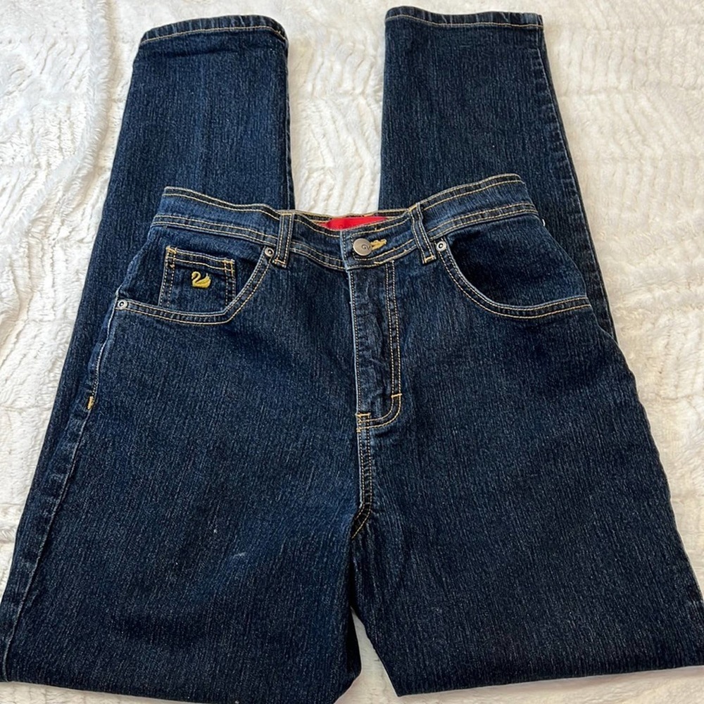 Gloria Vanderbilt Red Label Denim Jeans in Size 8. EUC. Standard 5-pockets.​